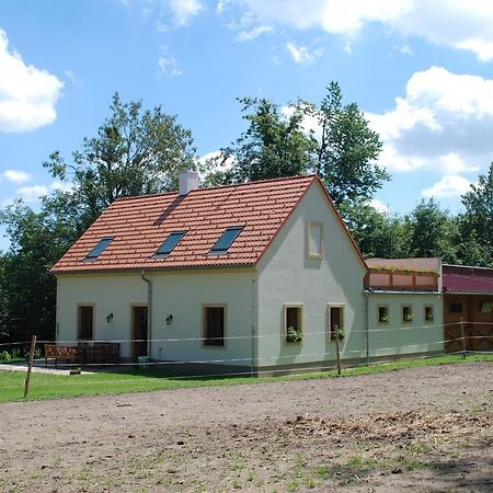 Apartamento Penzion Stáj Návary Exterior foto