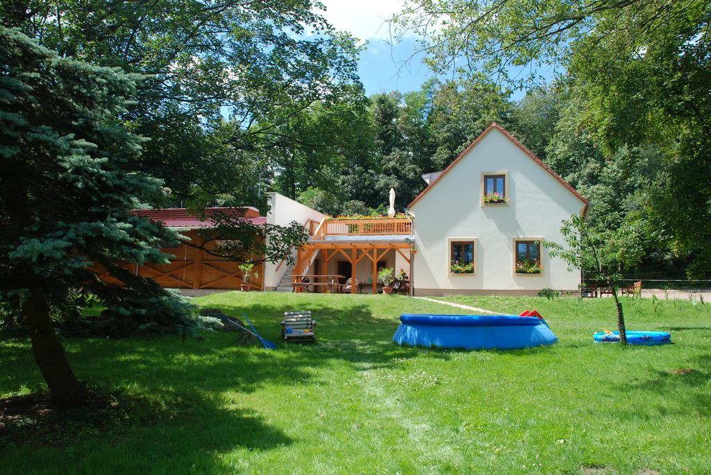 Apartamento Penzion Stáj Návary Exterior foto
